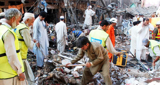 Peshawar-rubble-10282009.jpg