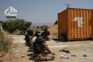 15-07-28 Ahrar al Sham fighters pray at Zeyzoun