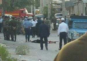 Authorities on the scene in Kermanshah following the raid against the purported Islamic State team, August 15. 